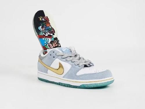 王思聪|王思聪 1.1w 购女码 “冰雪奇缘” Dunk！这又是新女友的圣诞礼物吗？