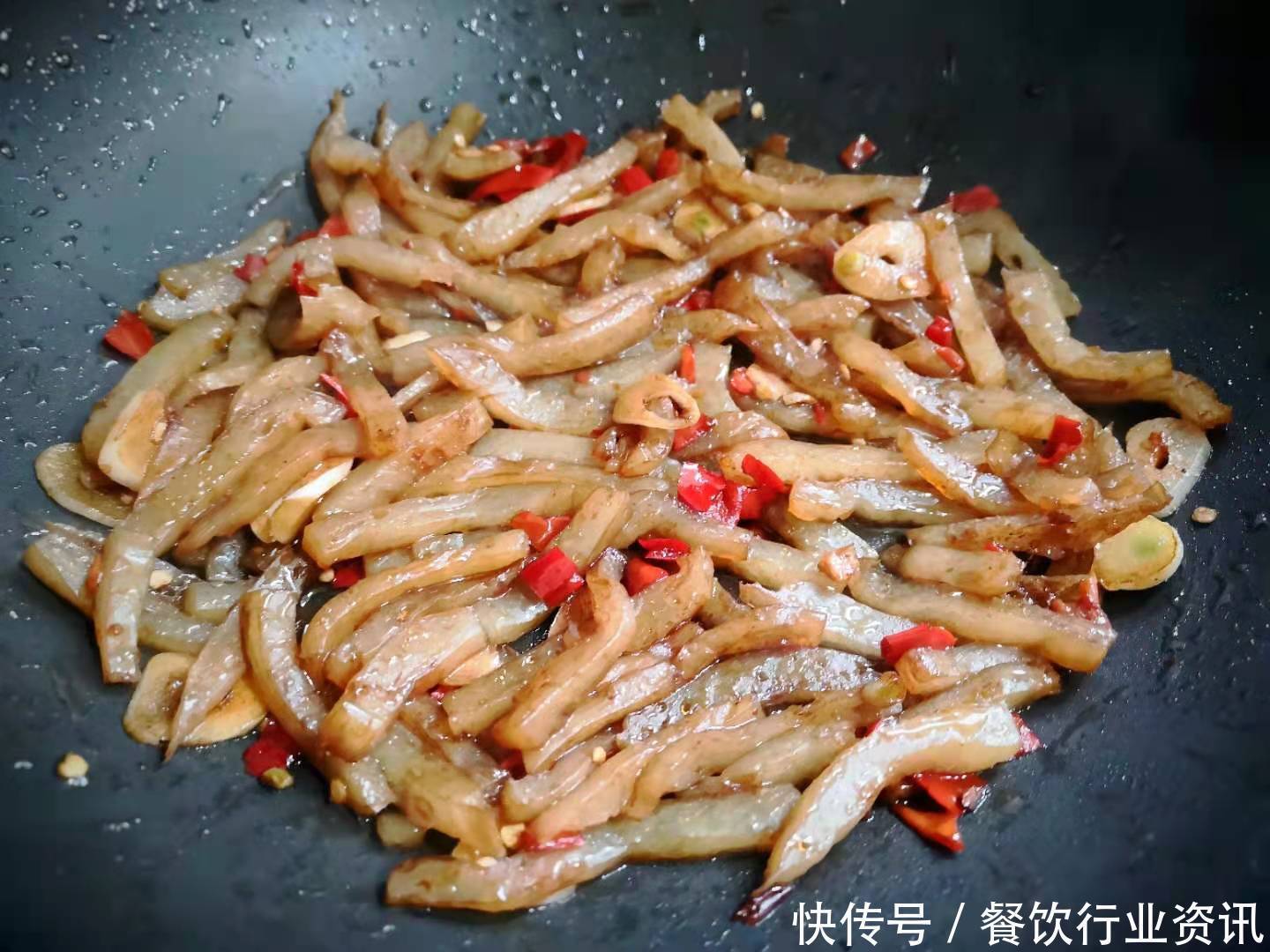 这菜是肠道清洁工,三天两头吃一次给身体做个大扫除,便宜又鲜美