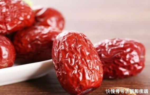 枸杞|红枣配“一宝”,大肚腩消了,失眠治好了,养出好气色,年轻不老