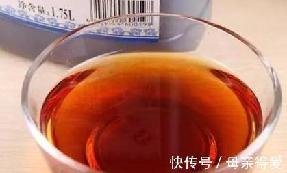 月季不会养,盆里加上2种料,枝叶疯长不停,开花特别艳