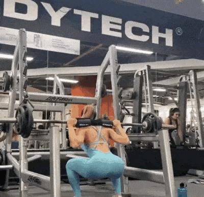 下垂|臀部两侧凹陷，臀部下垂扁平一组练臀动作，塑造紧致翘臀