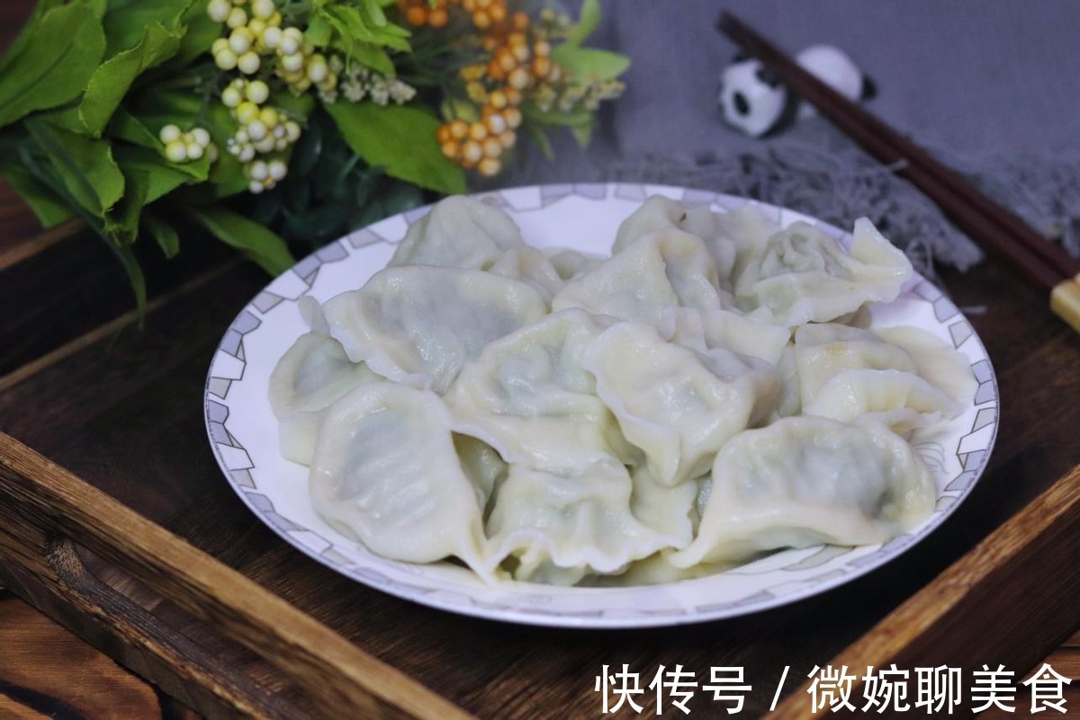 猪肉馅|全家坐在一起吃饺子,味道香浓,营养价值极高