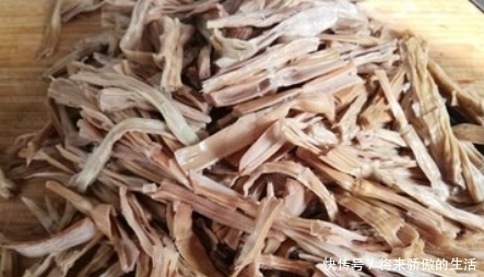 泡干竹笋,怎样能快速泡发?学会这两招,又快又发,竹笋香软鲜香