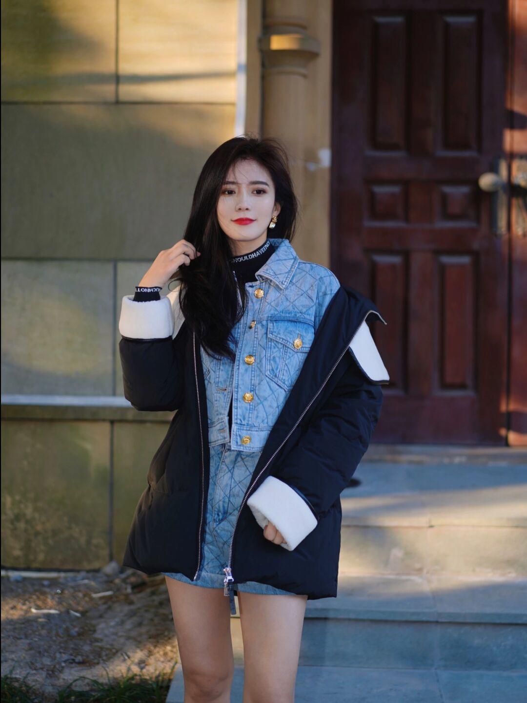 时髦 冬季会穿“牛仔套装”更时尚,拒绝扮嫩,又酷又飒才是真的美!