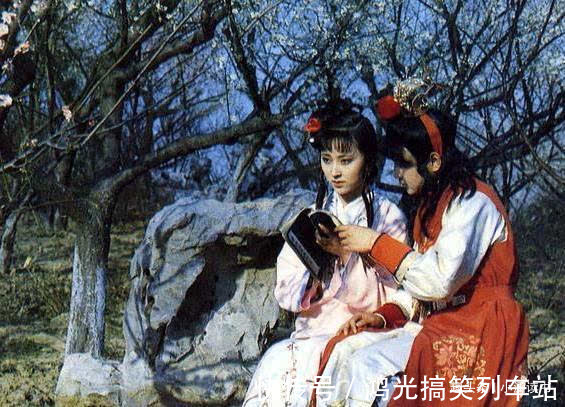 贾宝玉$林黛玉为何久病不愈?一双筷子、一把勺子、一顿早饭里透露了原因