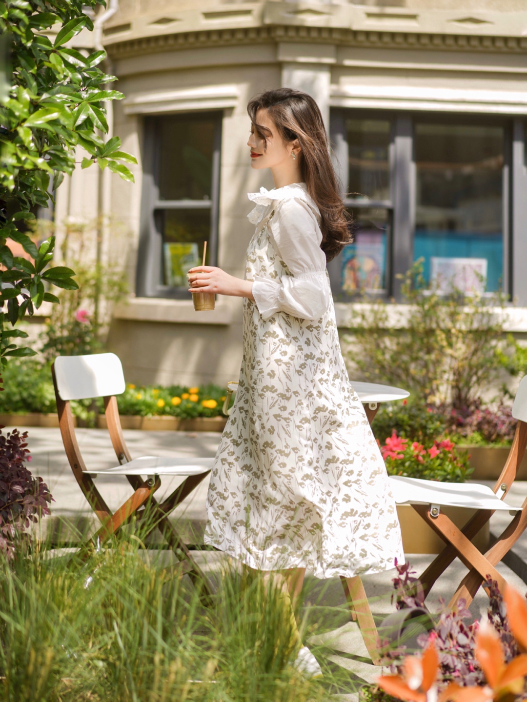 衬衫搭配|都市“精英”女白领都爱这么穿,衬衫搭配半身裙,简约高级又减龄