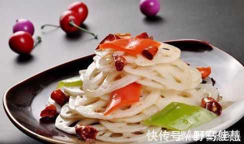 护肤|人到中年，常吃3种食物，值得每天吃一些，美白护肤，滋润身体