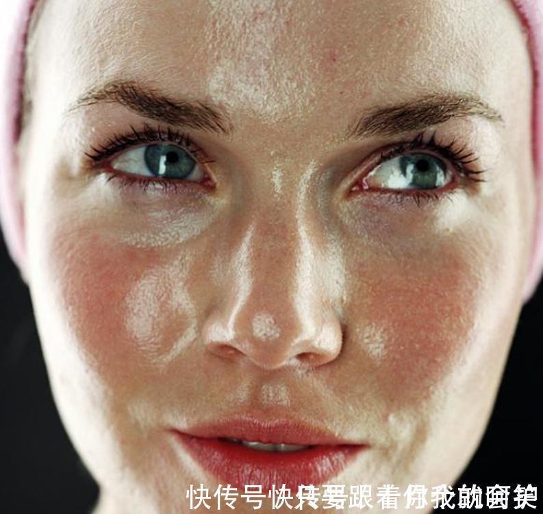 皮肤 皮肤老爱出油?这几个护肤知识要知道,避免形成“大油田”