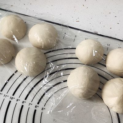 黄油|【减肥期看过来】低糖低脂碱水面包