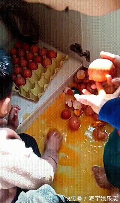 妈妈的心|叫你生孩子!叫你生孩子!看到这一幕,妈妈当场气晕,网友却笑炸