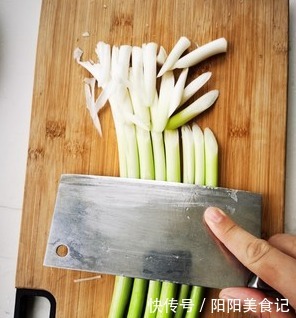 秒钟|这道回锅肉,做火一家餐厅,10秒钟教会你