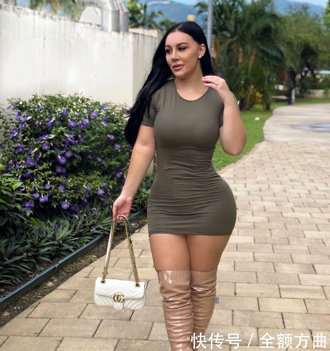 社交平台|长相甜美的瑞典模特，曲线的身姿，堪比美国红人金·卡戴珊