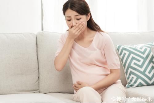 视力|孕妇每天抱着手机玩,是否会影响到胎儿,看看医生的说法