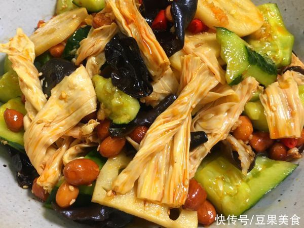 木耳|告诉你3个诀窍，在家也能做出轻盐腐竹木耳拌黄瓜