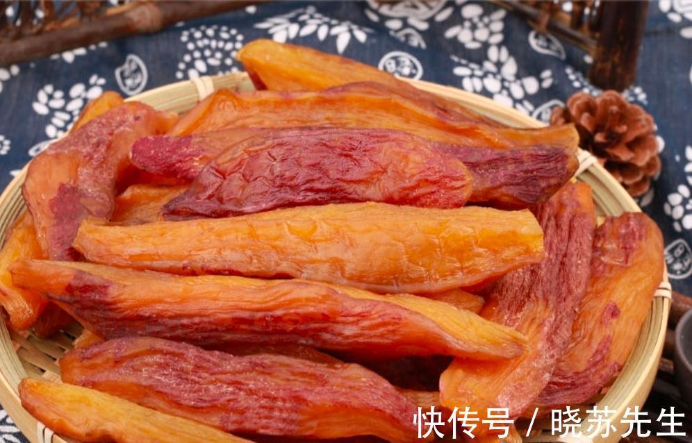 晒红薯干,牢记这2个小技巧,红薯干红润不干硬,香甜软糯