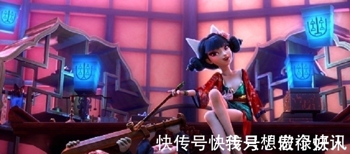 cospl小学生cos宝青坊主:我可爱,高中生:我还原,她一露脚就赢了