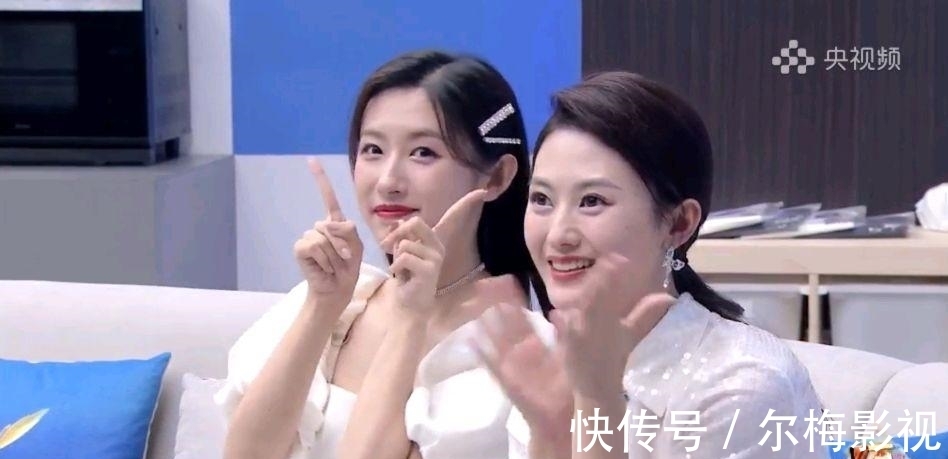 央young之夏|《央young之夏》40位主持8位90后，每一位都是漂亮小姐姐，最小的才24岁