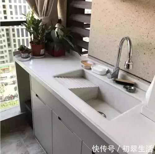 阳台|一个阳台就这样装,太实用了,小区邻居看了都会羡慕的