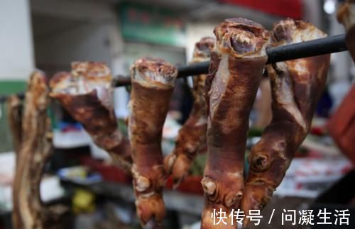 蒸腊肉,直接上锅蒸就错了,这2步不能少,腊肉又香又嫩,还不咸