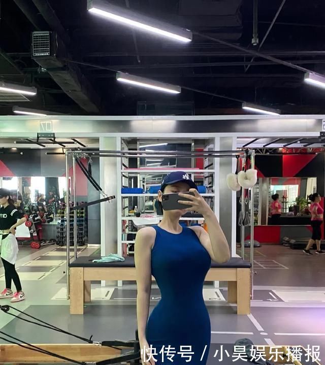 左公子|91CM、60CM、97CM，国产蜂腰翘臀健身女神女生力量训练更重要