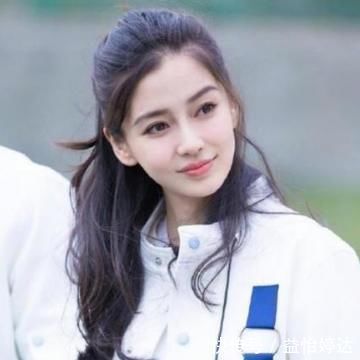 饮料|跑男家族录制时都喝饮料，唯独baby不一样，看清喝的啥太敬业