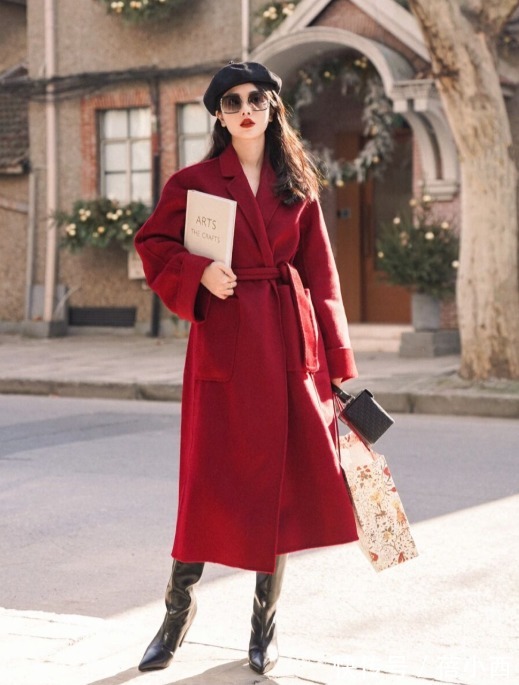 下半身 年末就要穿“红色大衣”,显白显气质,奔四的女人穿上年轻10岁!