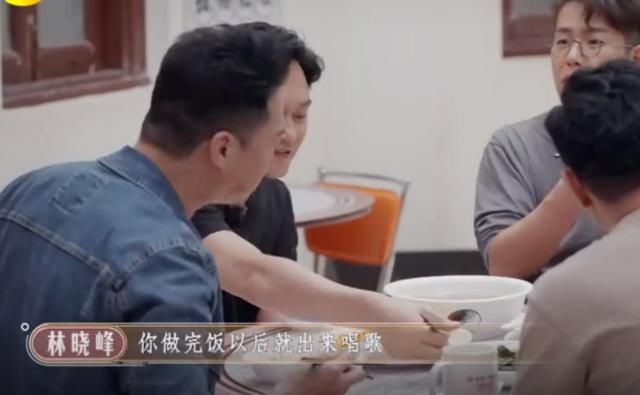 大湾区哥哥要开“良心黑店”?三菜一汤,张智霖定价1600,老板建议最多40