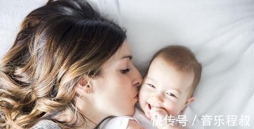 童年记忆|两个月宝宝就能交流?连医生都被萌化了,别忽略娃的感知能力