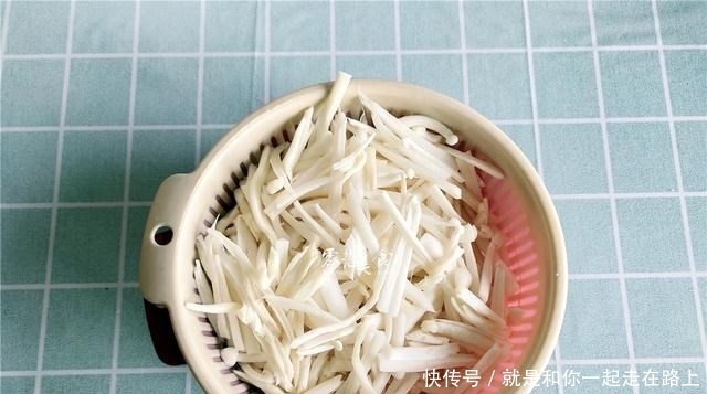 适合减肥吃的家常菜,补充蛋白质,好吃不长胖,随便炒一炒就搞定