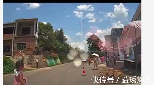 糖液|做炸糖糕,掌握2个技巧,不开裂不漏糖,外酥里软,个个空心