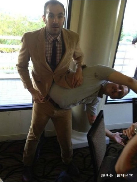 图片@15张能让你怀疑眼睛的视错觉图片,最后那张图你能看出来吗