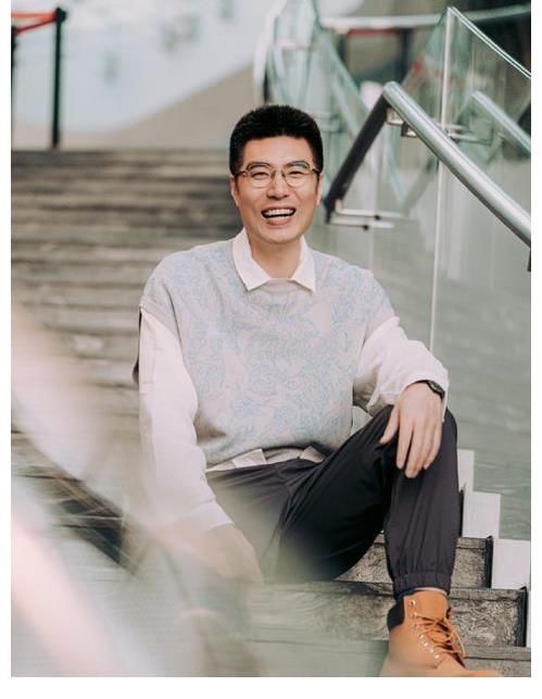 杨笠|周奇墨摘得《脱口秀大会》冠军，唯一一位非内部冠军实至名归