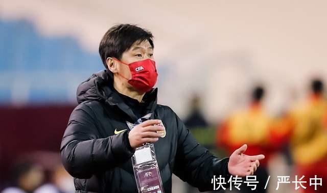 12强赛|国足名单引争议!武磊落选4归化却在列,记者嘲讽:给归化找饭吃