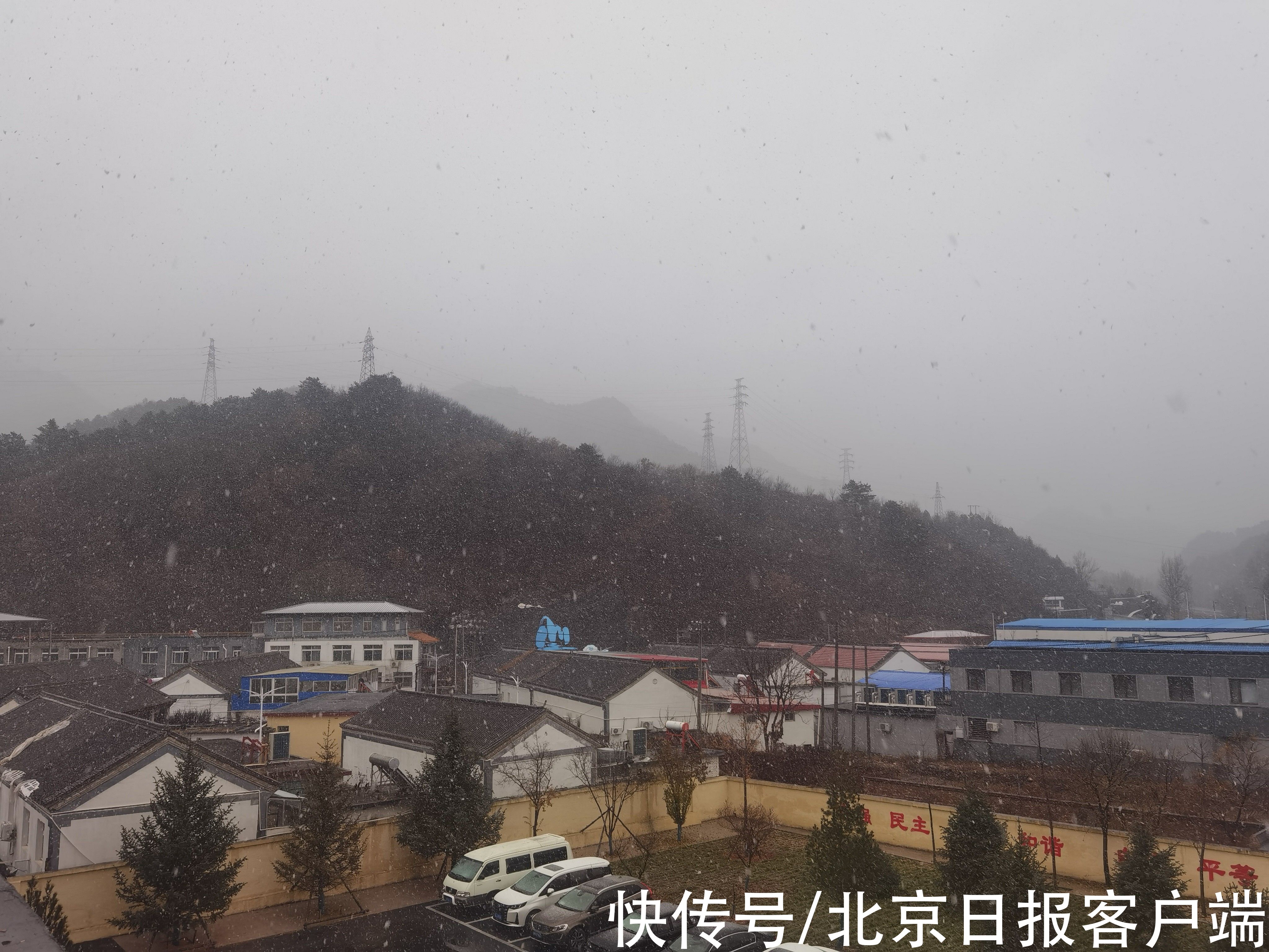 琉璃庙|今冬第一场雪进山了！怀柔琉璃庙雪花飘洒而下