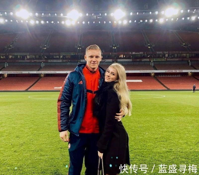 莱万|弗利克观战,特拉普爆发在莱万等拜仁诸将面前形成叹息之墙!