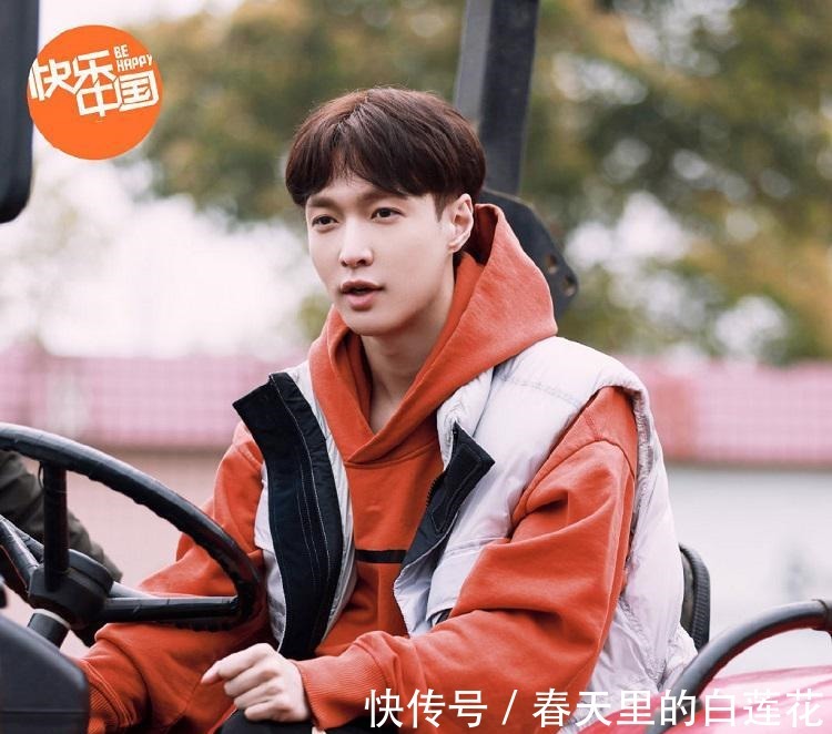 張藝興|張藝興錄制節目套路節目組,到店還瘋狂“試吃”,何炅的話真相了