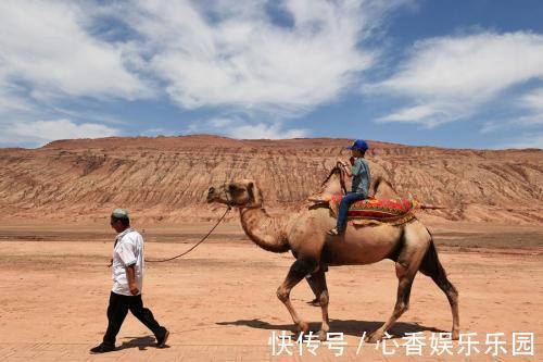 部位|我国最“尴尬”的雕像，重要部位被摸掉漆，游客捂着孩子眼睛离开