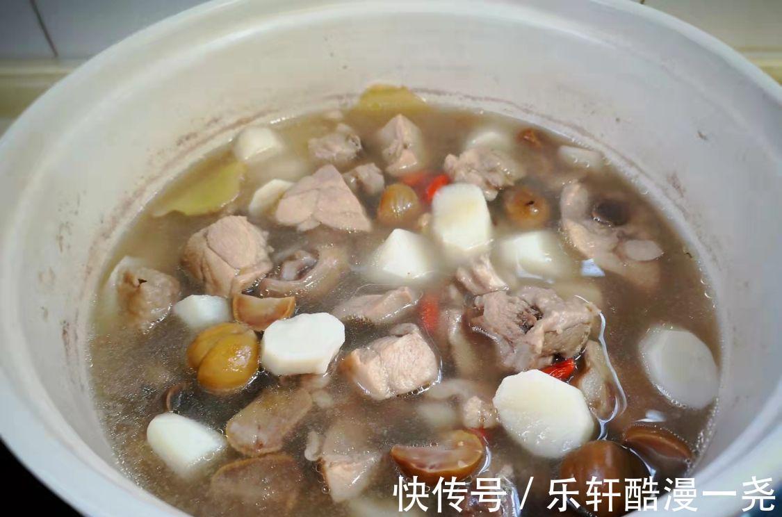 牛羊汤|十一月,多给家人喝这汤,改善脾胃,手脚冰凉不怕冷,安稳过深秋