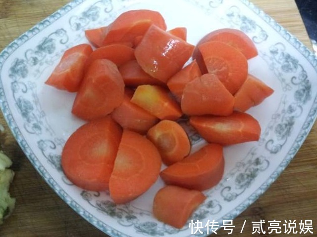 蒜苔|肝脏器官最喜欢的4物,特别是肝不好的人更应去吃,可养肝排毒