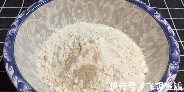 包子|如何晚上发面早上蒸?教你用冷藏发酵,一学就会,馒头包子特好吃