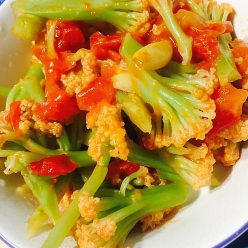  美食精选：三鲜冬笋丝，爆炒鸡杂，有机花菜炒西红柿，炝拌黄瓜的做法