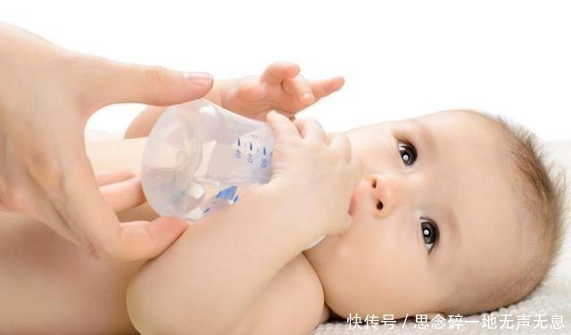 小宝宝|为什么半岁之前孩子不能喝水在什么前提下，可以给孩子喝水呢！