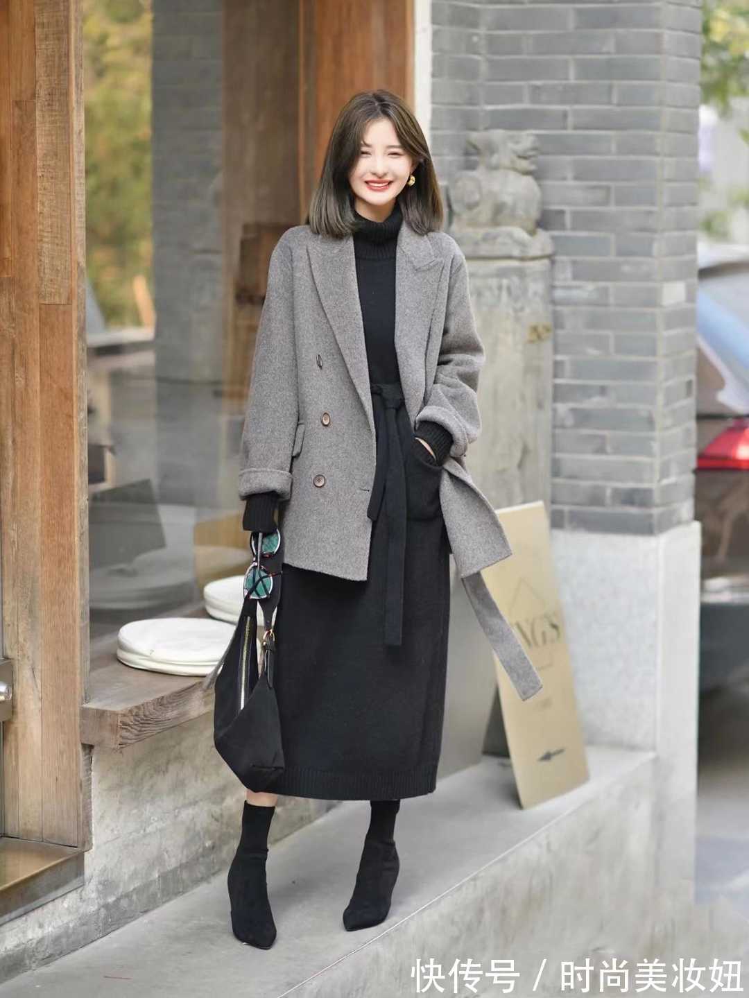 灰色大衣 没想到,灰色大衣这样搭真高级,4种优雅配色,提升气质又洋气