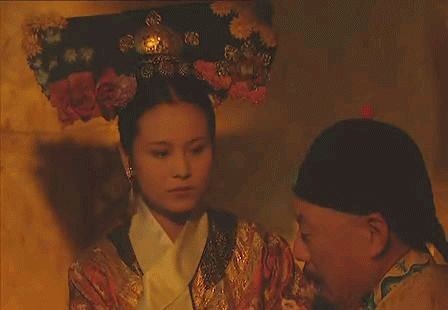 通奸|《雍正王朝》太子与郑春华通奸，为何胤禛登基之前要杀郑春华？