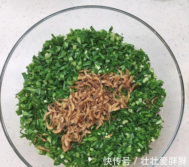 营养健康|鲜美可口的韭菜盒子,制作简单,营养健康!