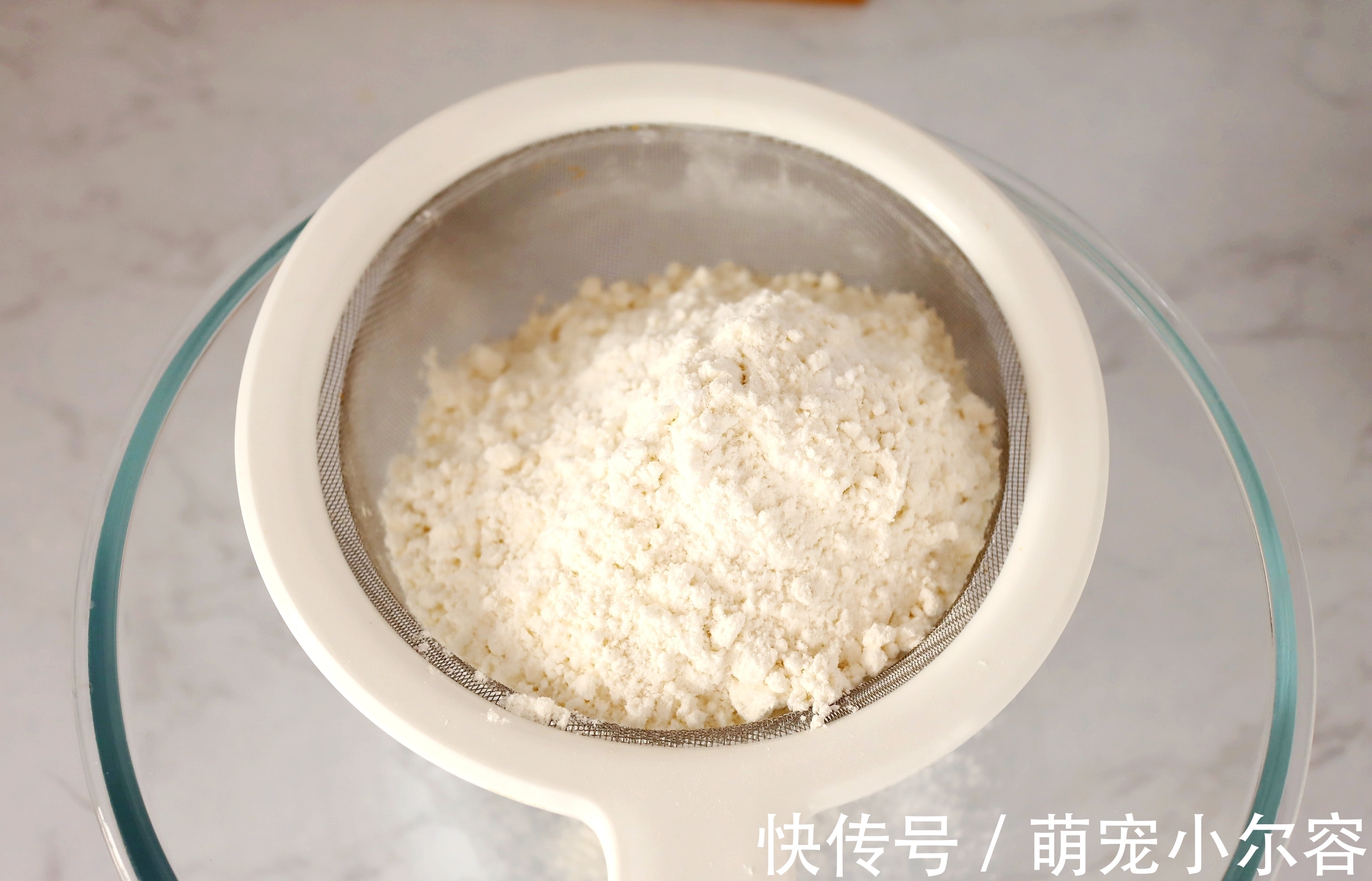 立秋后,早餐爱上这个饼,不揉面不发面,无油无糖,松软又可口