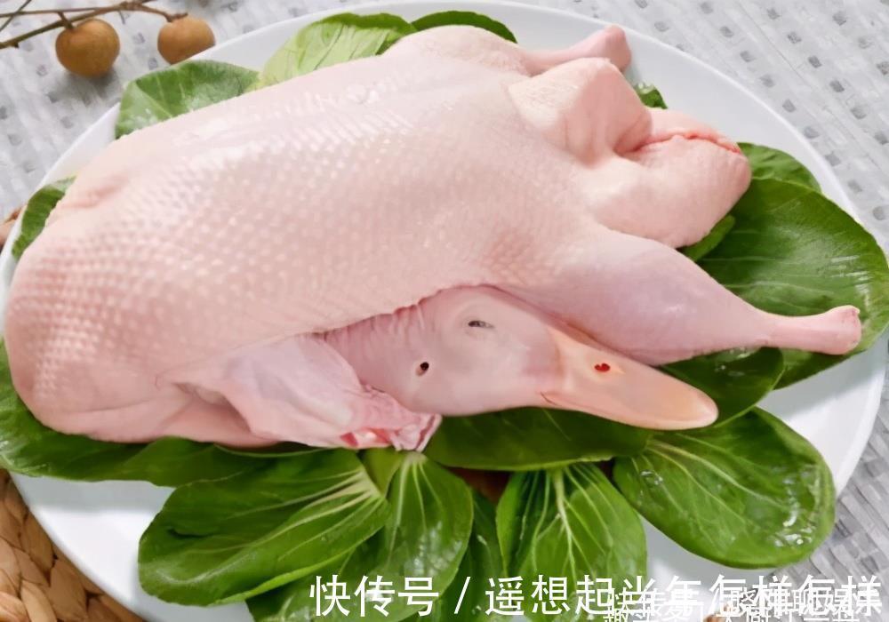 鸭子|鸭肉怎样炖才不腥？大厨教你这3个诀窍，鸭肉不腥入味好吃