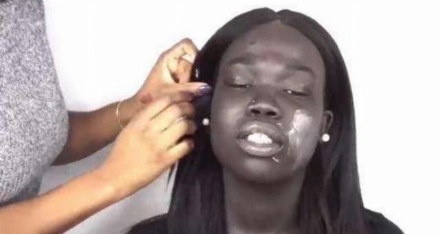 化妆师给非洲新娘化妆,粉底都涂了三四层网友村姑变女神