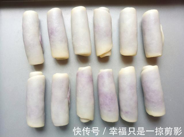 面粉别做馒头了，试试此款点心，个人觉得比馒头好看还好吃，真香