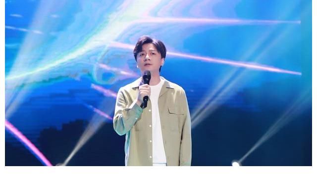 足球赛|实力歌手张磊畅谈新专辑作品力争“出圈”观欧锦赛享足球魅力